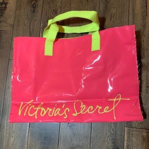 Victoria's Secret Bags - Victoria’s Secret Tote Victoria's Secret Bags - Victoria’s Secret Tote